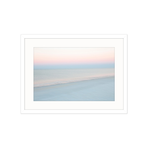 [FRAME] Crescent Beach #9 / 존 유라첵