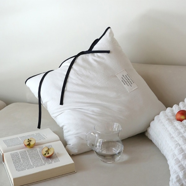 화이트 스트링 리본 쿠션커버