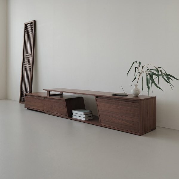 매그 B형 확장형 낮은 월넛 원목 거실장