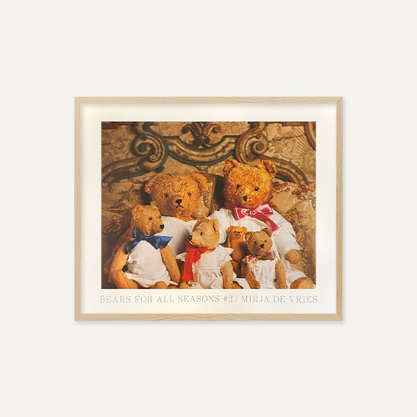 미르야 드 브리스 / Bears For All Seasons_액자 포함