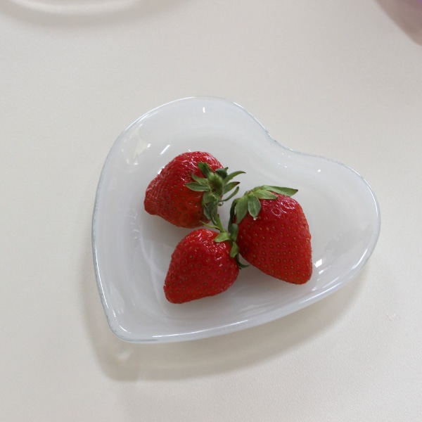 알라바스터 하트접시 14cm 화이트