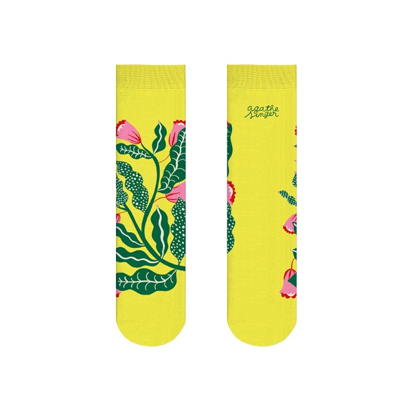 양말 Green plant on yellow / 아가트 싱어(Agathe Singer)