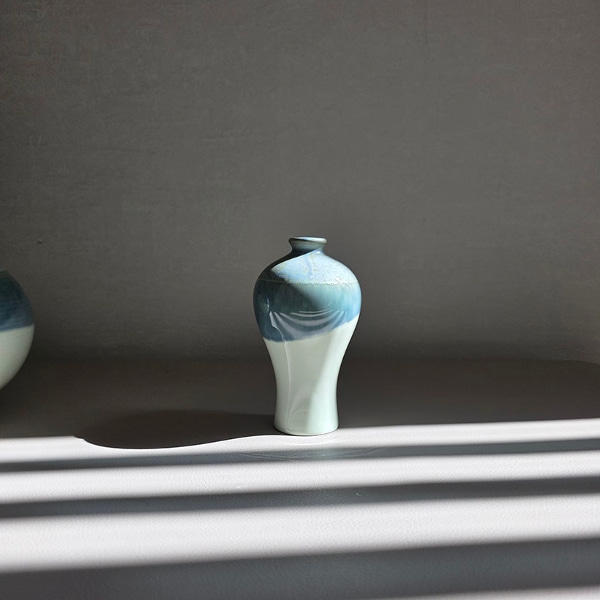 디자인 오브제 민트블루 그러데이션 꽃병