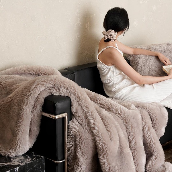 [클리어런스] 모리 페이크 퍼 블랭킷 (퍼플그레이)