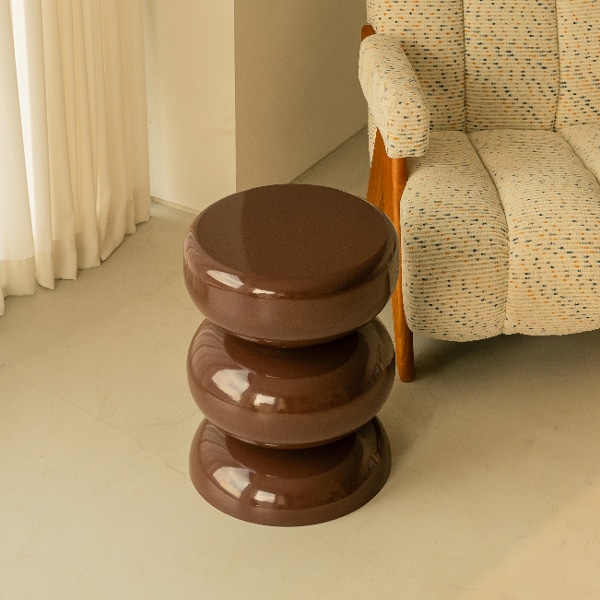 콘토우 와인 사이드 테이블 & 스툴